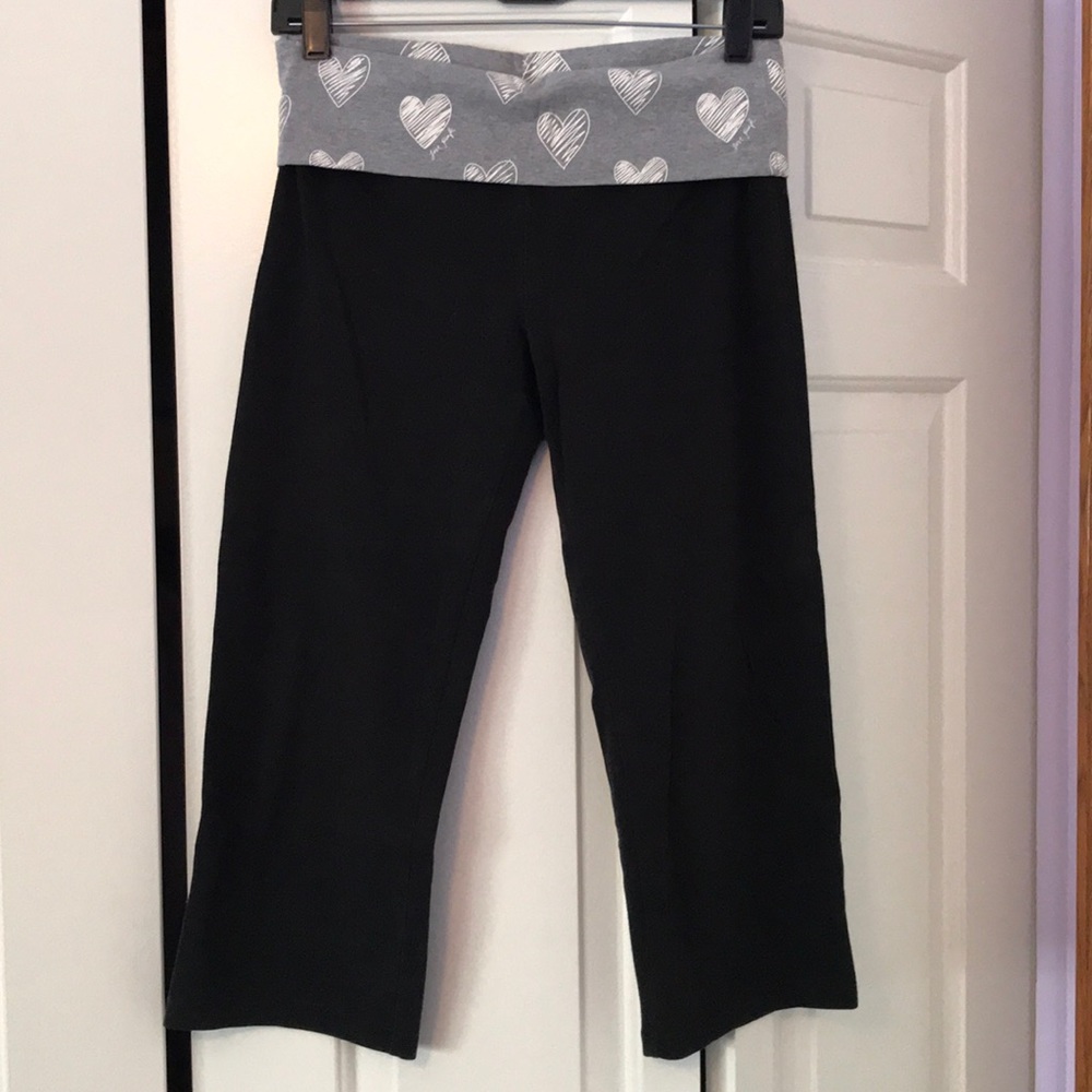 Cropped yoga pants